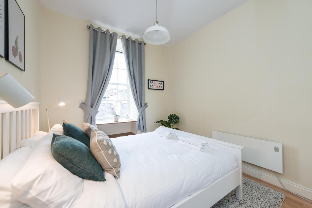 Bright And Modern 2 Bed Apartment Edinburgh Dış mekan fotoğraf