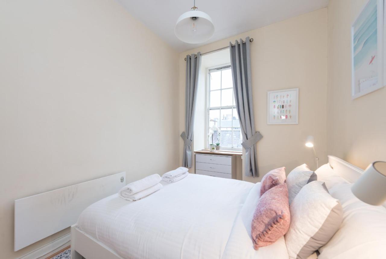 Bright And Modern 2 Bed Apartment Edinburgh Dış mekan fotoğraf