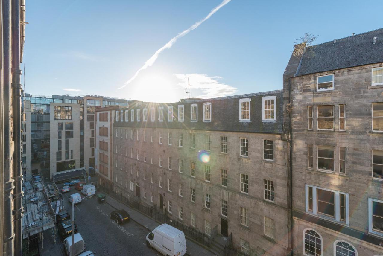 Bright And Modern 2 Bed Apartment Edinburgh Dış mekan fotoğraf